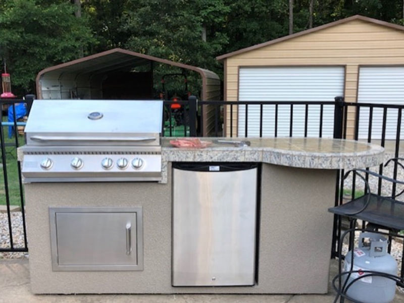 Maui 7'6" BBQ Island With 33" Round Bar on one end Led Lights and Built In BBQ