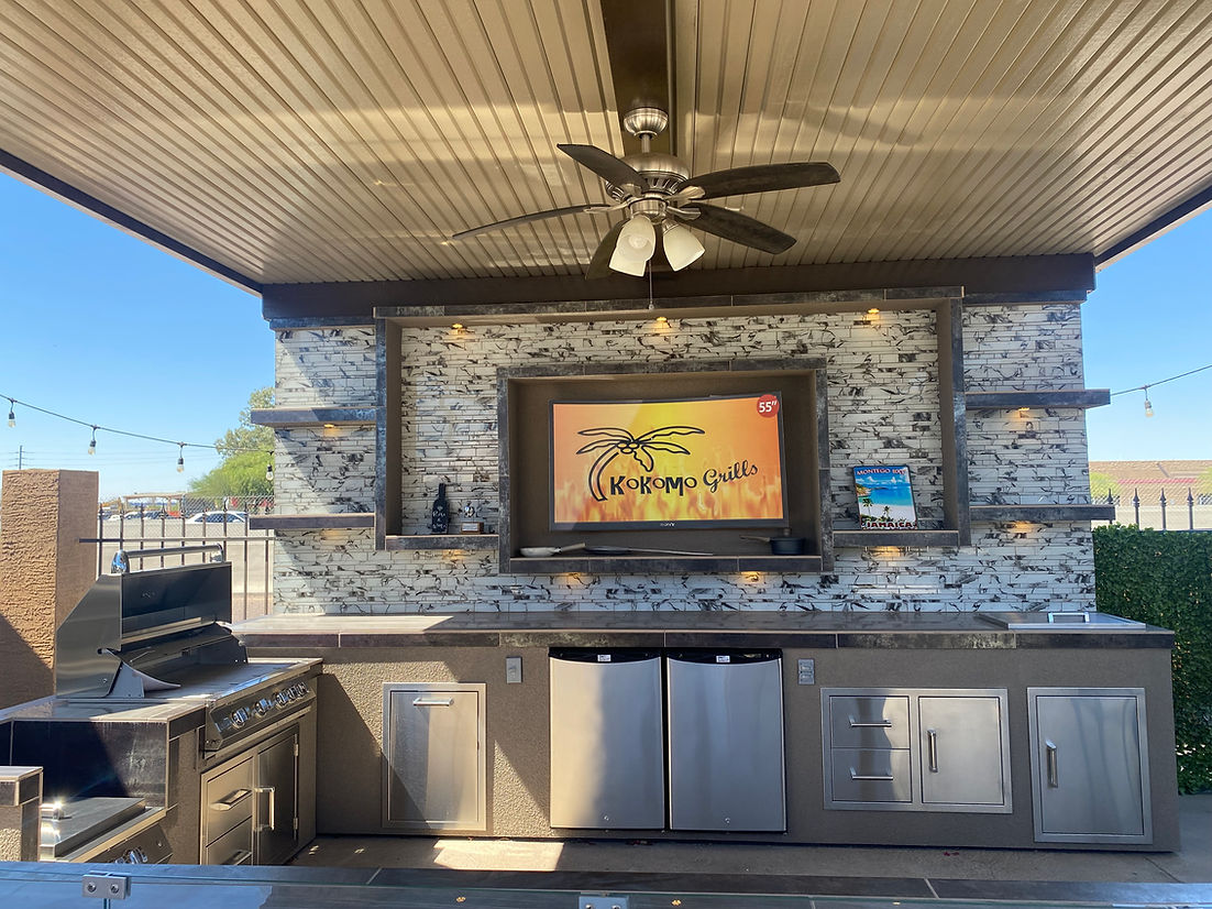 KoKoMo Grills Montego Outdoor Kitchen – 20' x 16' Luxury Entertainment BBQ Island (SKU: MONTEGO4431)