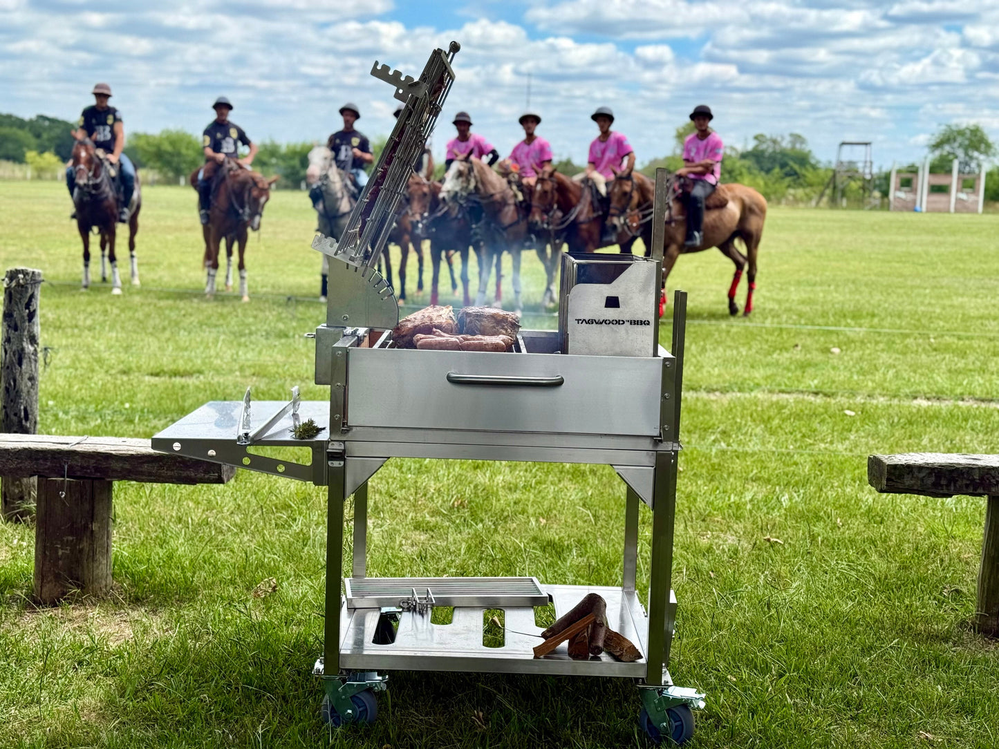Tagwood BBQ Argentine Clamp Grill with firebox | BBQ33SS