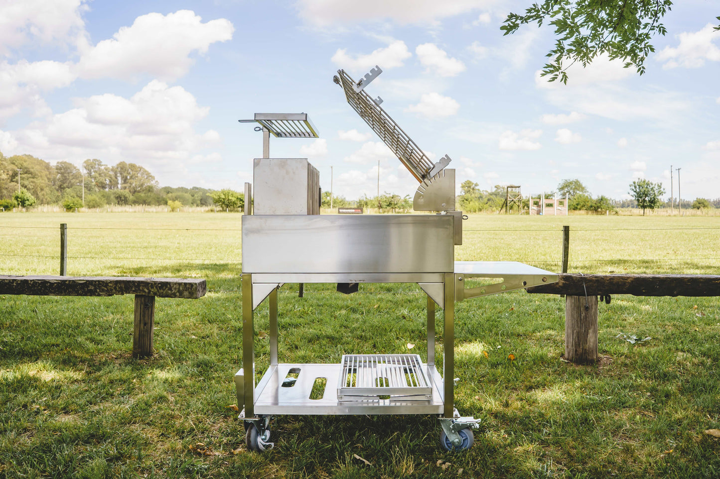 Tagwood BBQ Argentine Clamp Grill with firebox | BBQ33SS